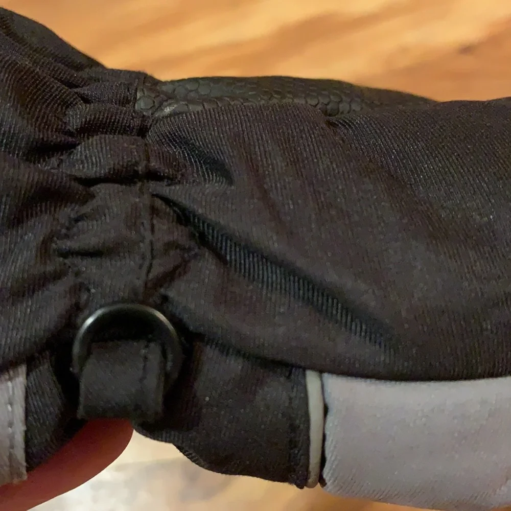 Kids thinsulate insulated warm lined mitten rubber palms SMALL MEDIUM black gray